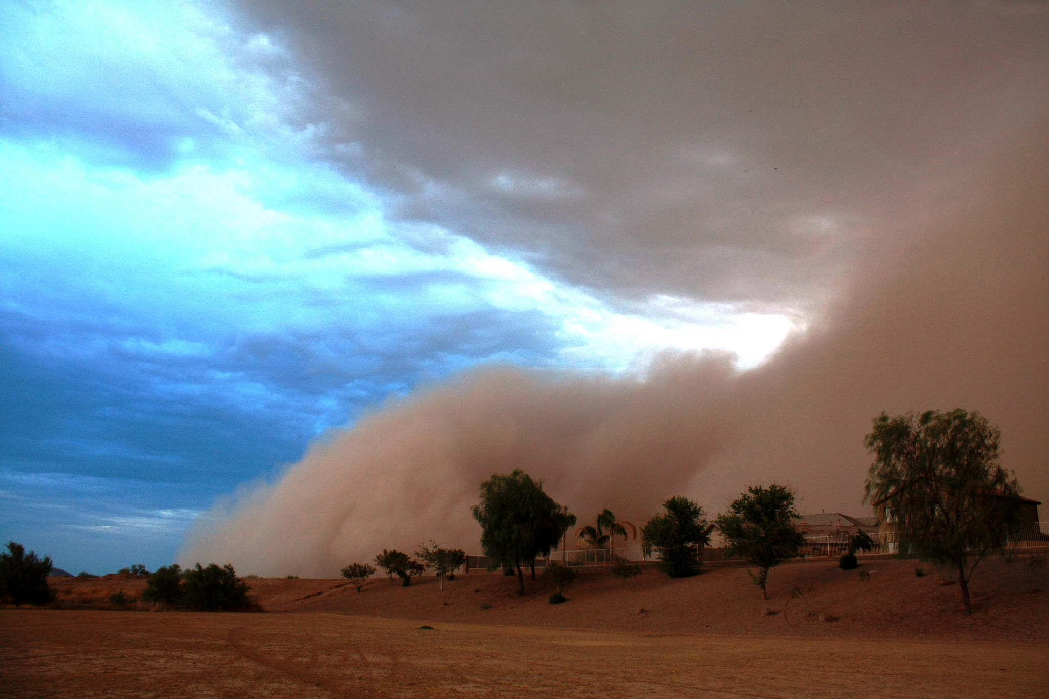 A huge dust storm approaching