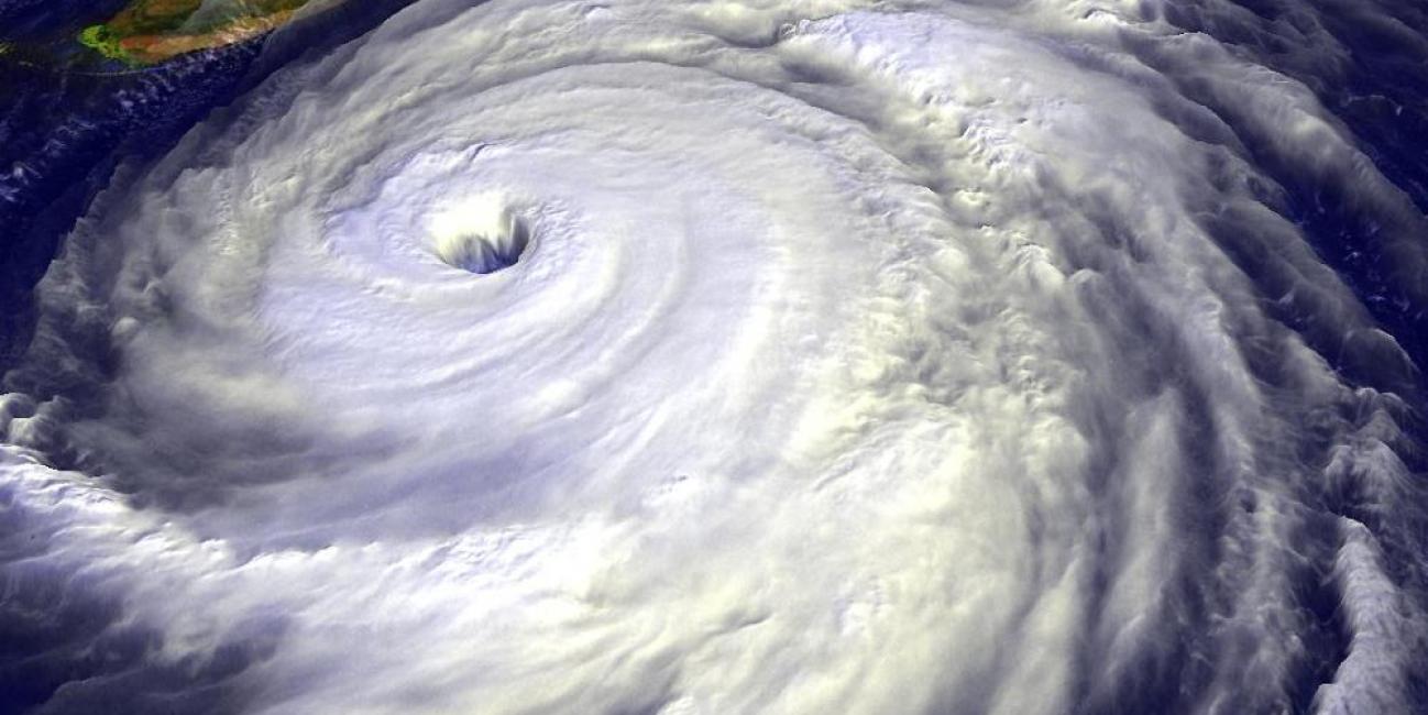 Visualization of a Tropical Cyclone from above as it approaches Florida