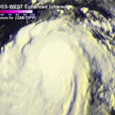 Hurricane Guillermo Heads Toward Hawaii